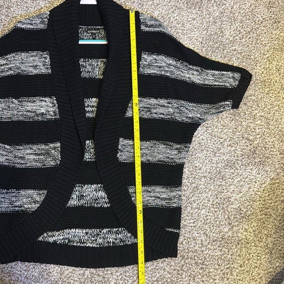 Express Small knit cardigan black and white - Picture 6 of 6